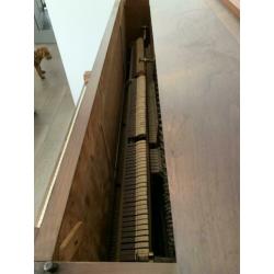 Te koop: Antieke piano