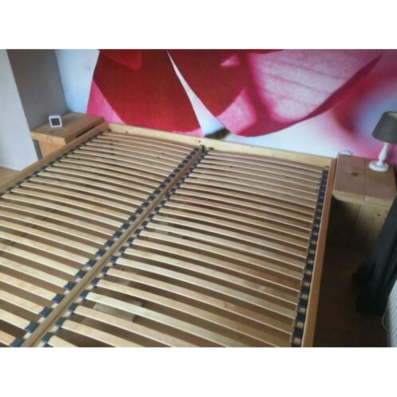 Te koop: 2-persoons steigerhouten bed