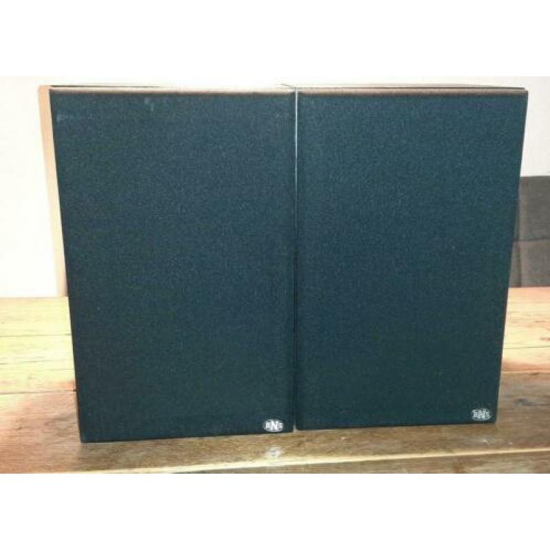 BNS E12 speaker ( boekenplank )