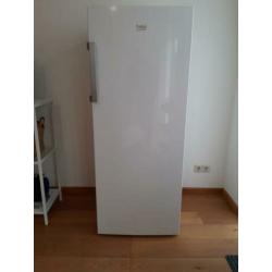 Beko koelkast 280 liter, schoon