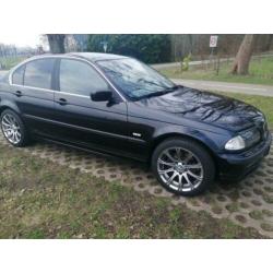 BMW 3-Serie 2.0 I 320 1999 Zwart