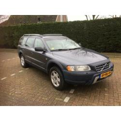 Volvo XC70 2.4 D5 AWD Geartronic 2005 Grijs 411500 km