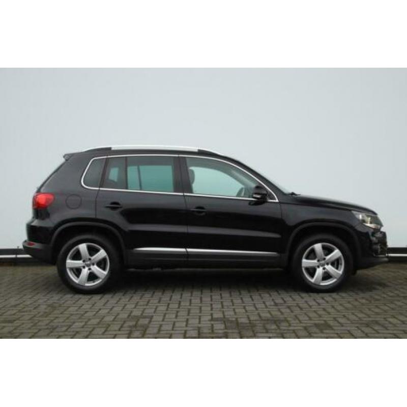 Volkswagen Tiguan 1.4 TSI Sport&Style Navigatie | Stoelverwa