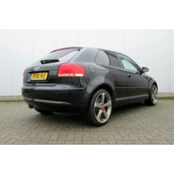 Audi A3 1.6 FSI Attraction Pro Line Business