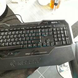 ROCCAT gaming toetsenbord multicollor, als nieuw