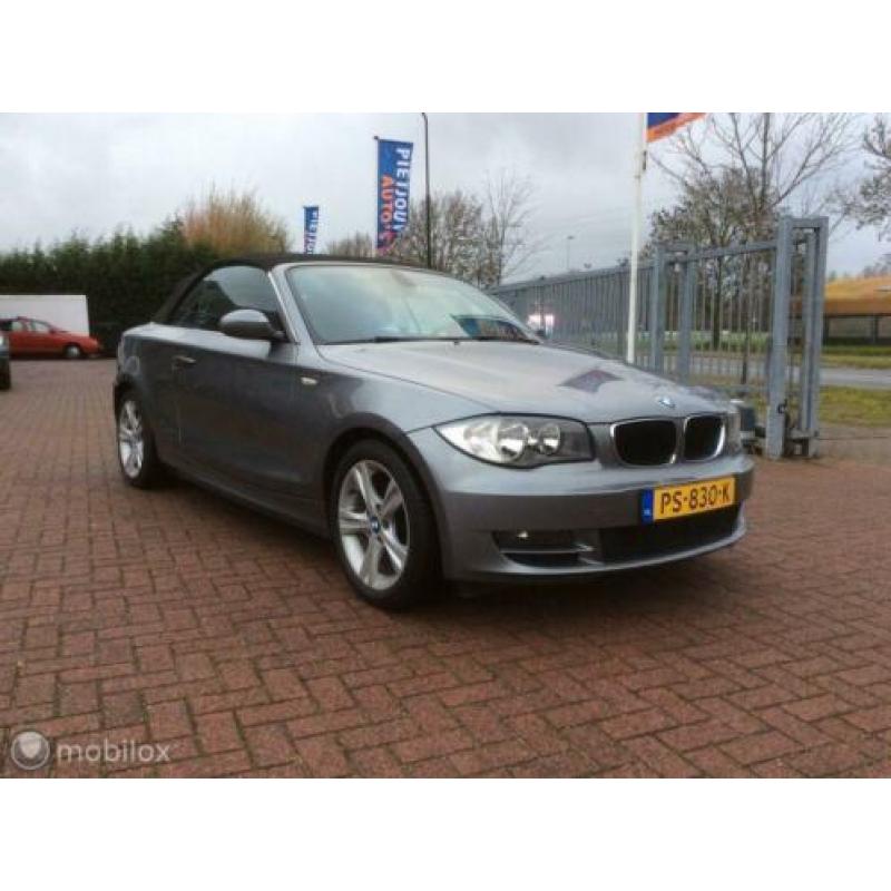 BMW 1-serie 118d High Executive Leder Windscherm nap boekjes