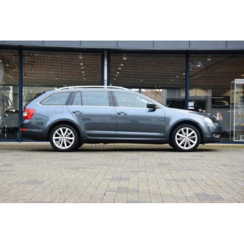 Skoda Octavia Combi 1.2 TSI 110PK Style Businessline DSG-7 |