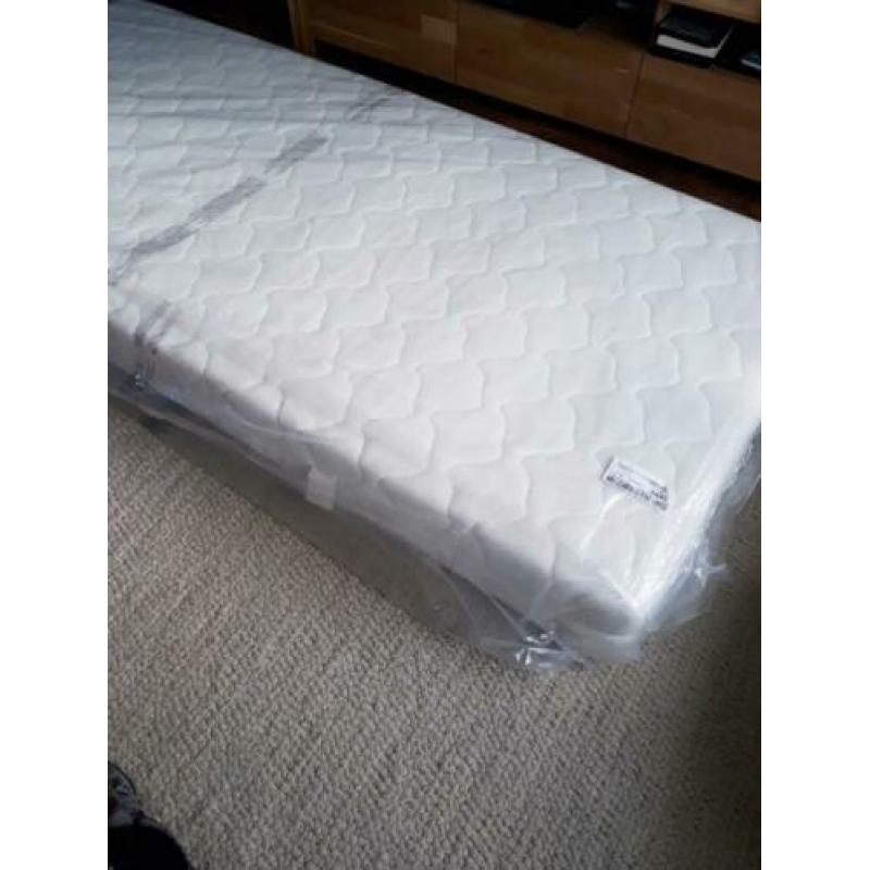 1 persoons matras 90 x 200