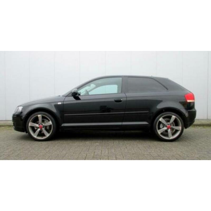 Audi A3 1.6 FSI Attraction Pro Line Business