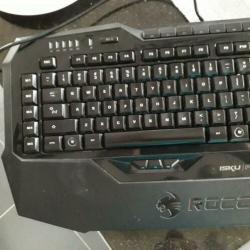 ROCCAT gaming toetsenbord multicollor, als nieuw