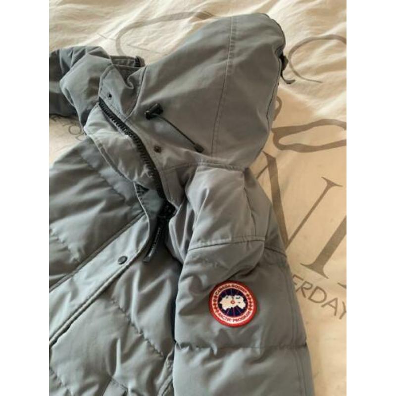 Originele dames Canada Goose jas maat S