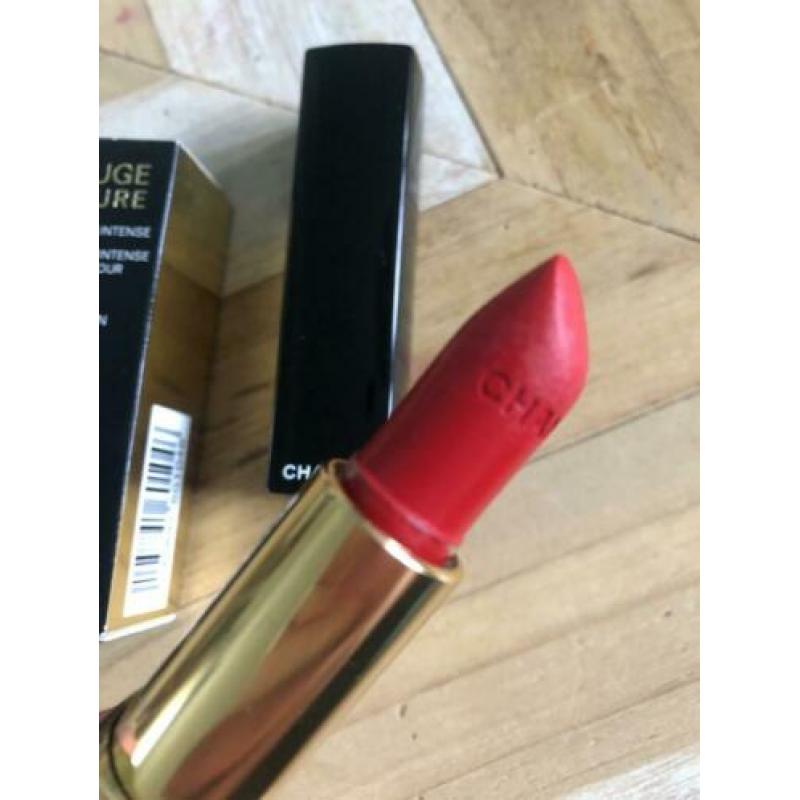 Chanel lipstick 104 Passion