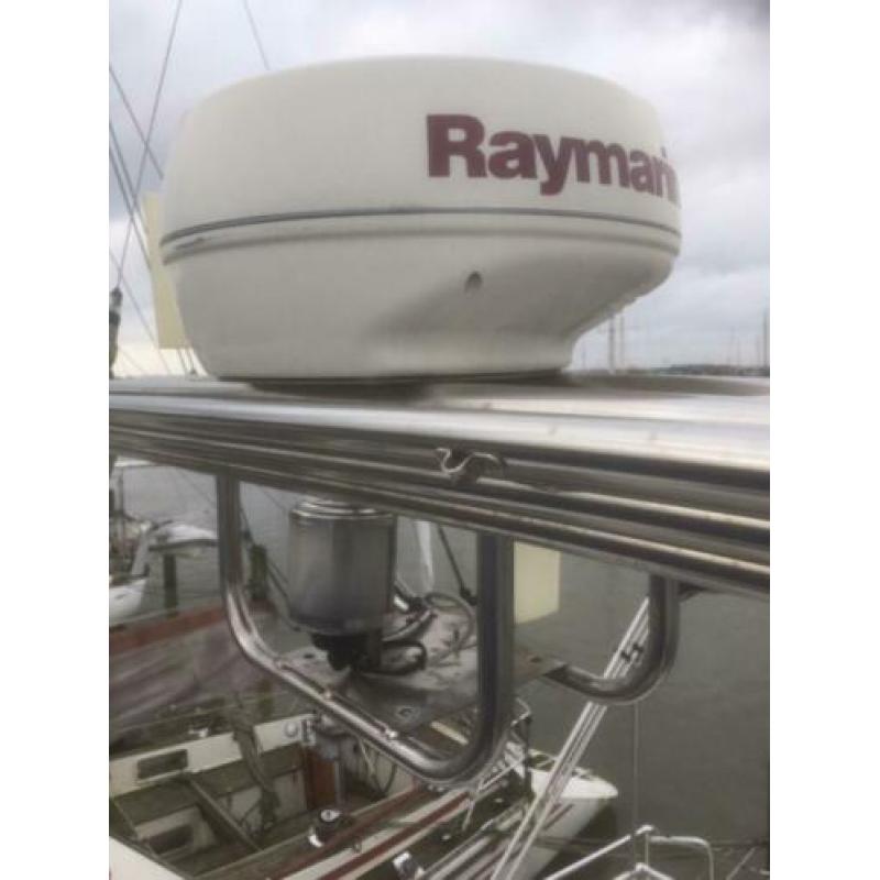 Raymarine / Raytheon Pathfinder radar RL70