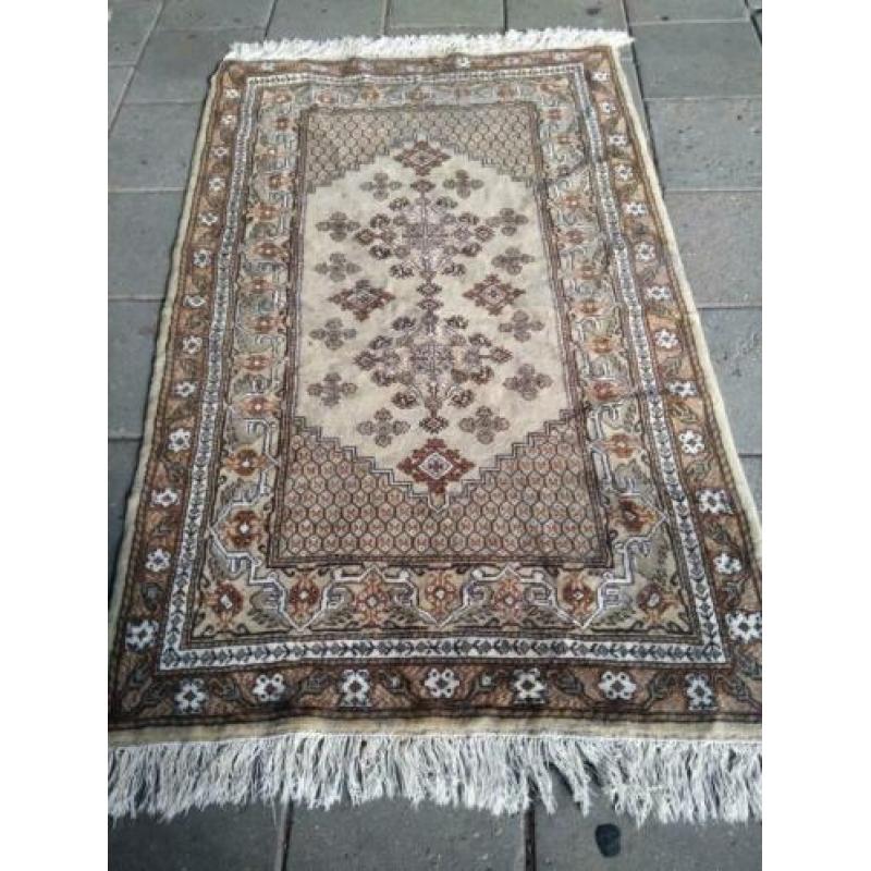 Vintage perzisch tapijt 140x60 cm.