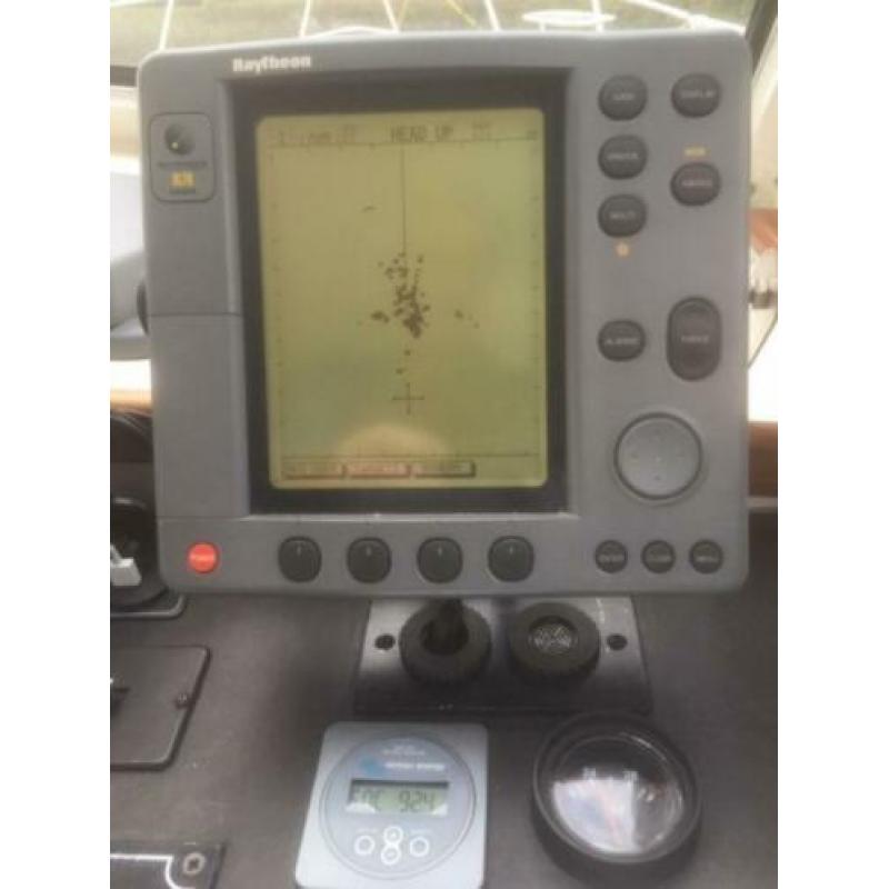 Raymarine / Raytheon Pathfinder radar RL70