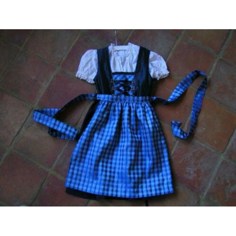 dirndl jurkje, schort, blouse maat 98 nr MM 88 ger akira