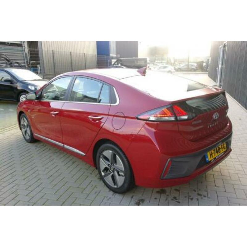 Hyundai IONIQ 1.6 GDi Premium Plus Pakket. (bj 2020)