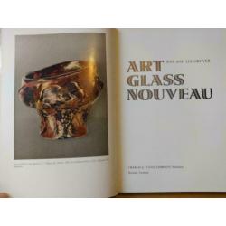 Boek: Art Glass Nouveau (Ray & Lee Grover, 1975)