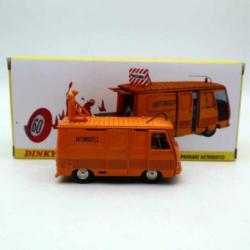 Dinky atlas toys atlas 570a peugeot j7 dépannage autoroutes.