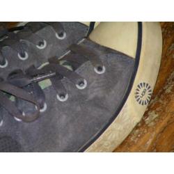 UGGs sneakers,Mt 38(UK 5,5) zeer goede staat