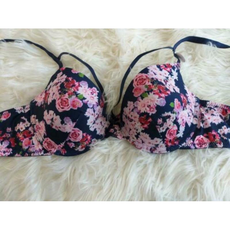 BH met bloemenprint van Hunkemoller maat 75B