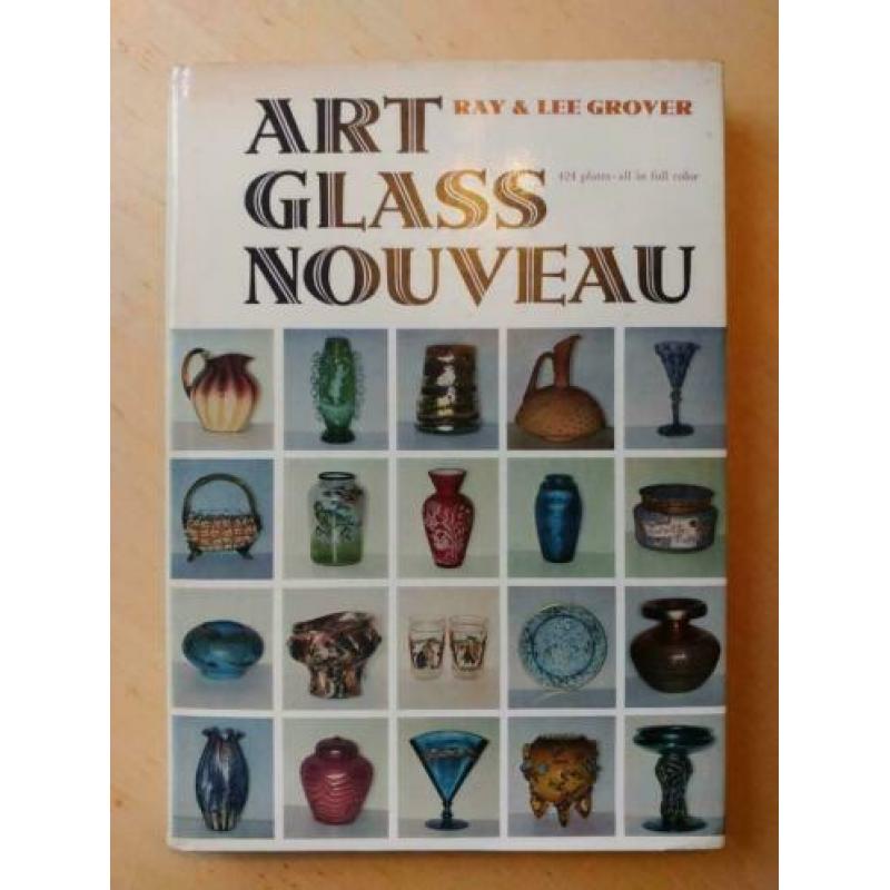 Boek: Art Glass Nouveau (Ray & Lee Grover, 1975)