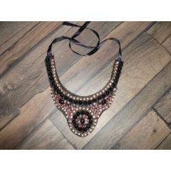 Glamorous choker statement ketting met steentjes