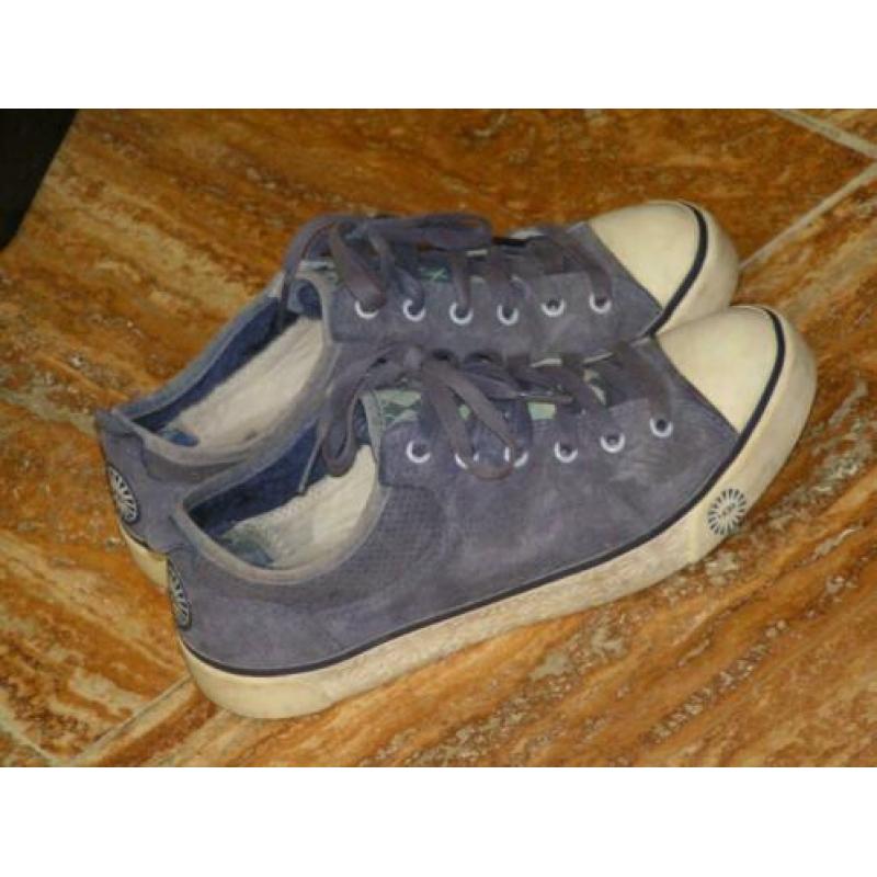 UGGs sneakers,Mt 38(UK 5,5) zeer goede staat