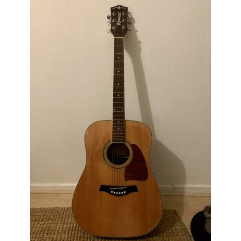 Gitaar - Richwood RD-17 artist series -tas & capo & stemmer