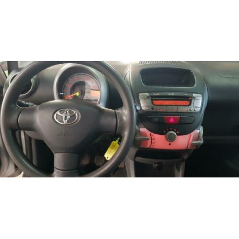 LEUKE TOYOTA AYGO van 2008 3drs 87000km st bekr- nwe apk