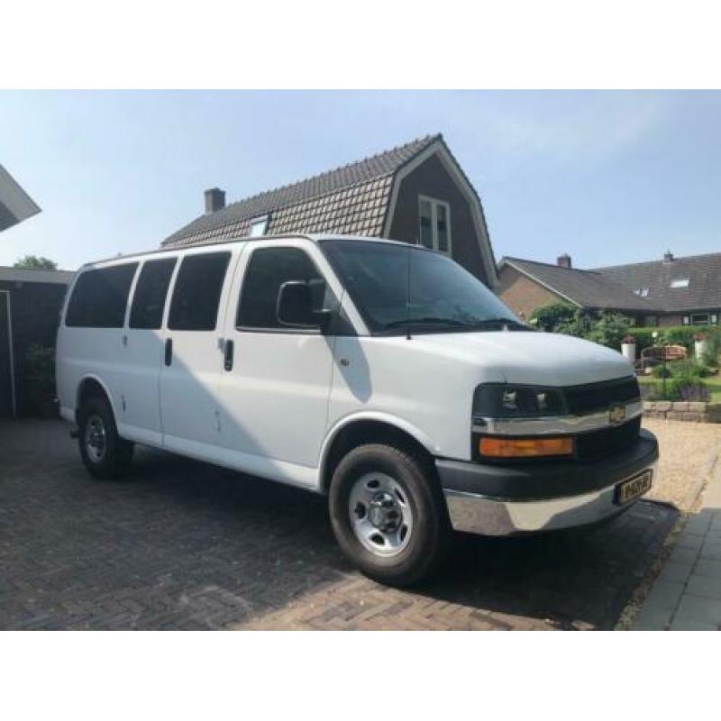 Chevrolet Express 6.0L V8 2500 enkel cabine