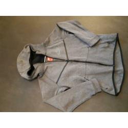 Nike tech fleece 147-158