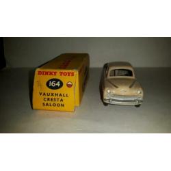 Dinky toys vauxhall cresta saloon