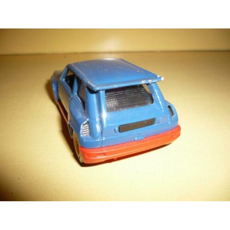 Mie18> oude solido renault maxi 5 turbo blauw