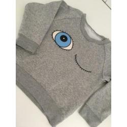 Stoere Sweater/ trui maat 92