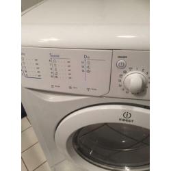 Indesit iwdd6145 was en droog combinatie