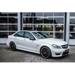 Mercedes-Benz C-Klasse 63 AMG Performance Package Designo Di