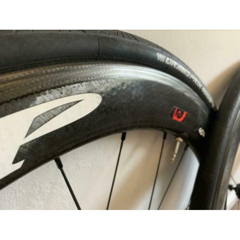 Zipp 404 firecrest full carbon clincher wielset / wielen