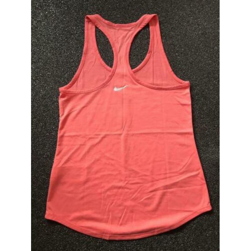 Nieuw Nike Dri-Fit sportshirt voor dames (maat XS)