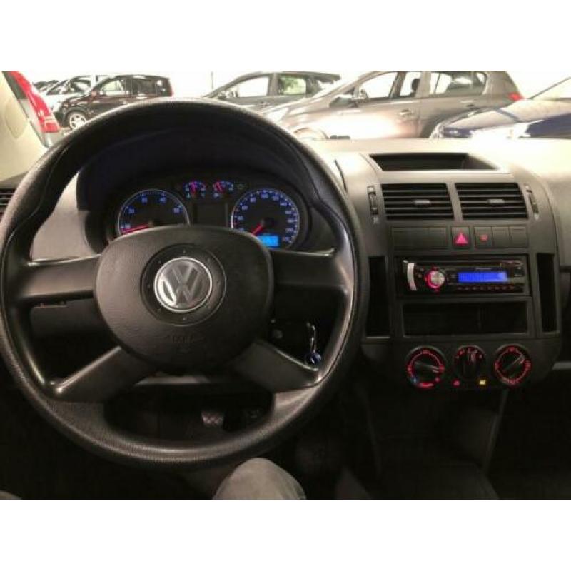 Volkswagen Polo 1.4i 16v 3drs Turijn Airco Nette staat/nwe k