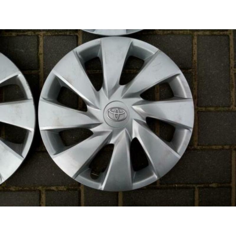 #Nette Set Toyota Wieldoppen 14 inch Origineel (Aygo Yaris)#