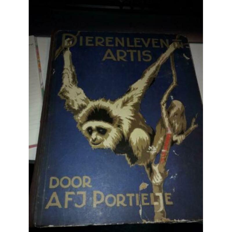 Dierenleven in Artis 1939 plaatjesalbum (Z171-157)