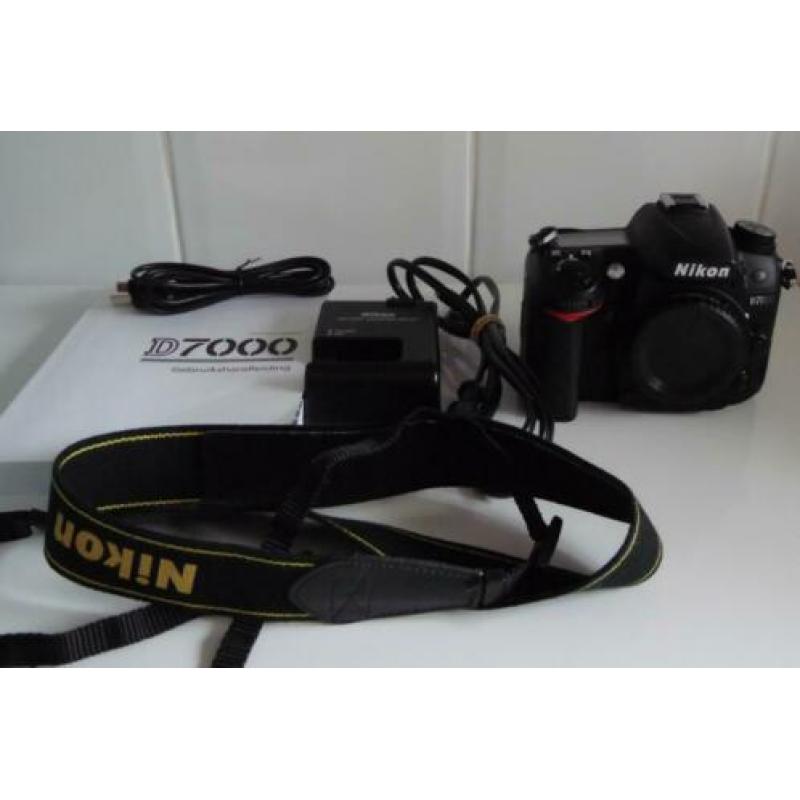 Nikon D7000 body