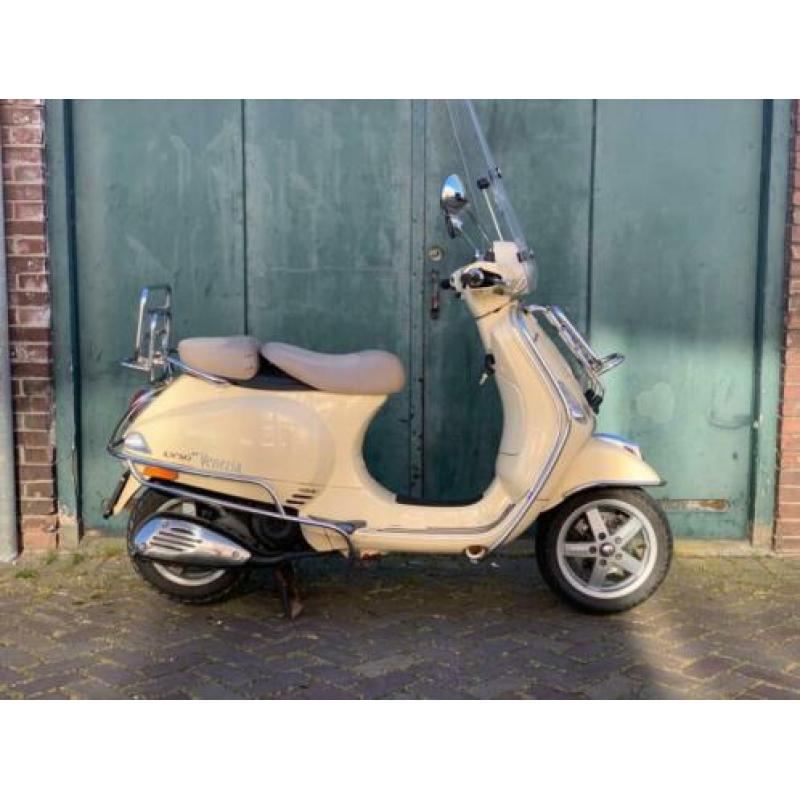 Vespa lx 2007 4T snor 25KM