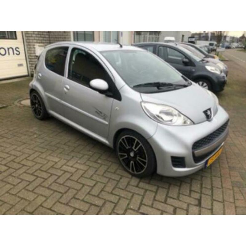 Peugeot 107 1.0 12V 5DR 2009 Racing cup sublime met airco