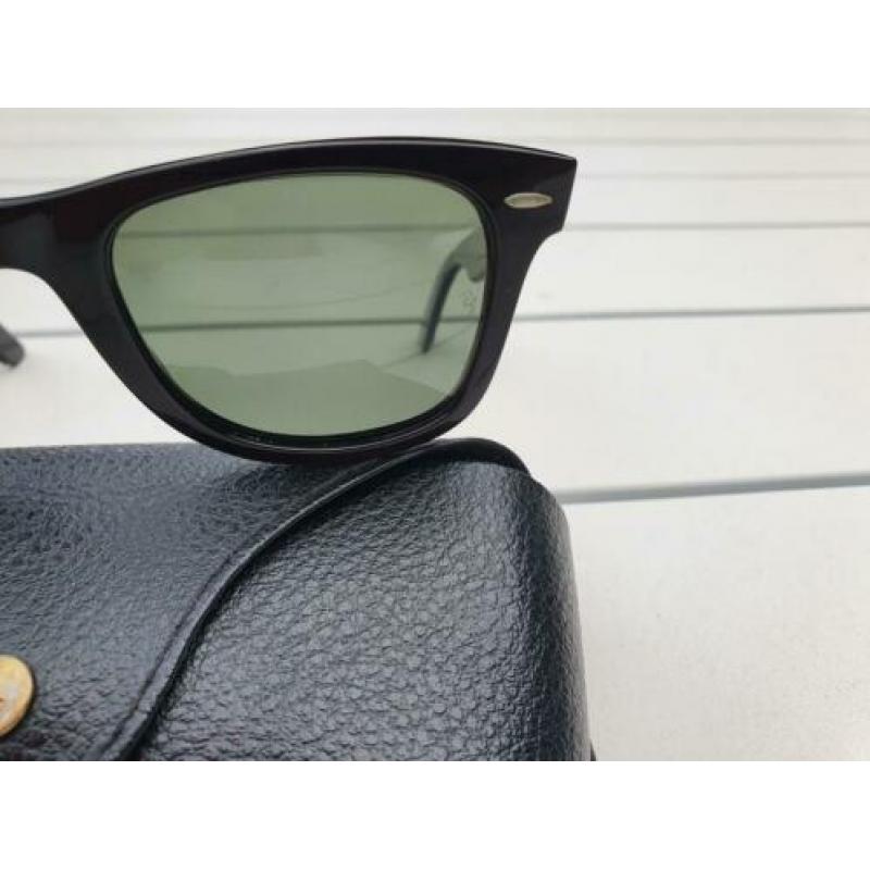 Ray ban Rb2140 wayfarer classic polarized. Medium