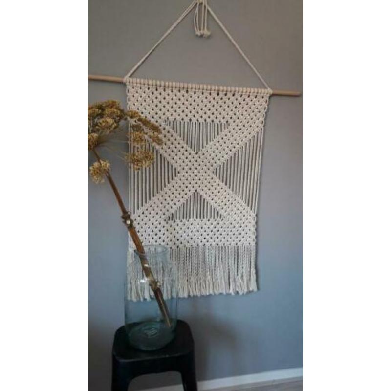 Stoer geometrisch off white macrame wandkleed