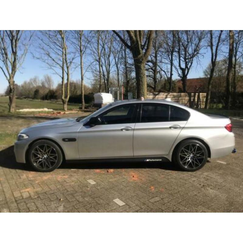 BMW 5-Serie 300PK+M Performance.M5 ed.RVS