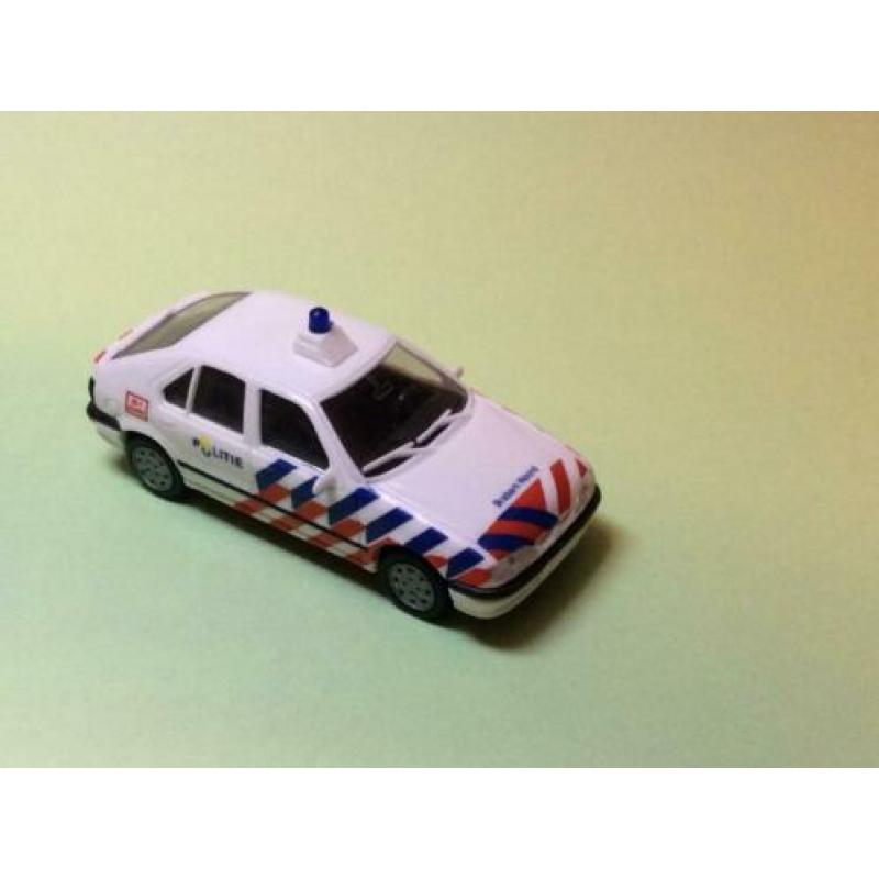 Politie 1:87 Renault R19 Brabant-Noord van AWM