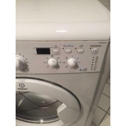 Indesit iwdd6145 was en droog combinatie